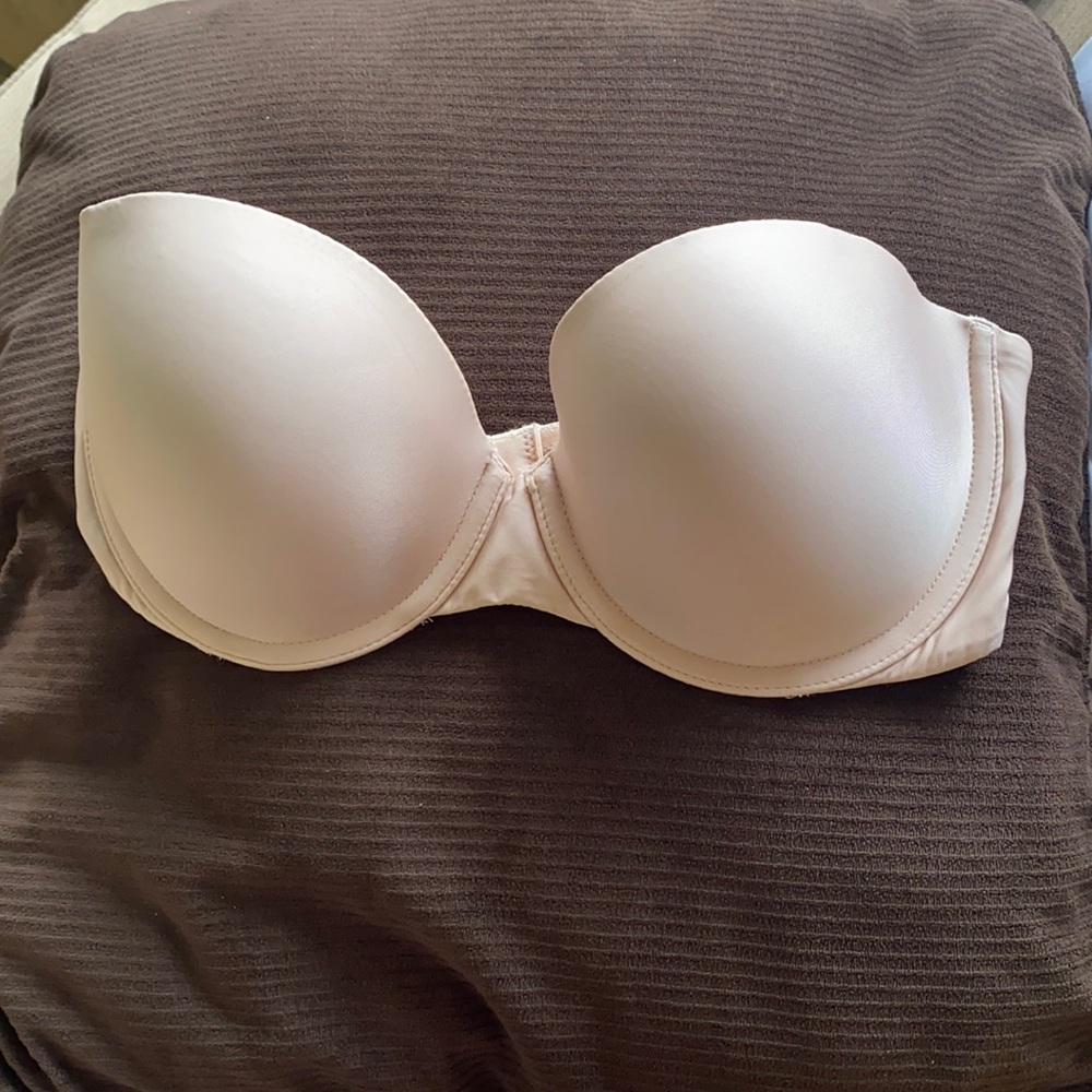 Victoria’s Secret Strapless Push Up Bra